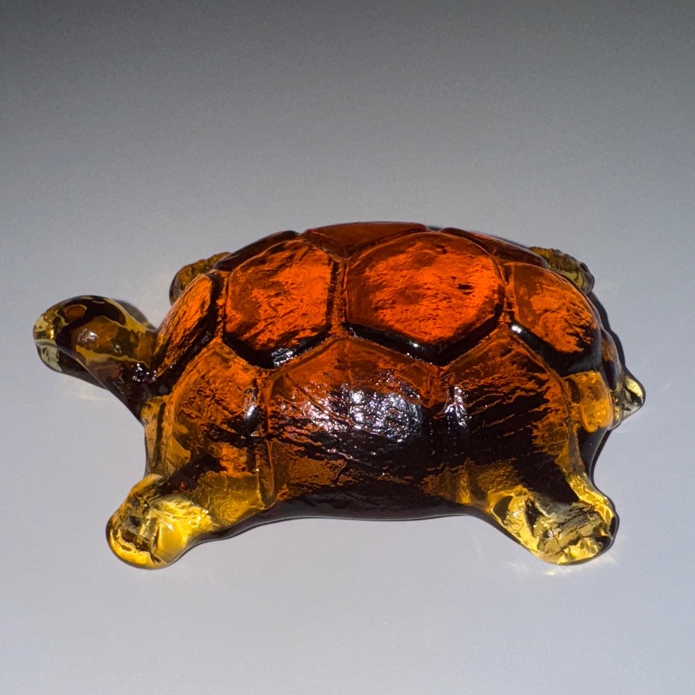 Pilgrim Hand Blown Glass Turtle Amber Color 4.25" Long